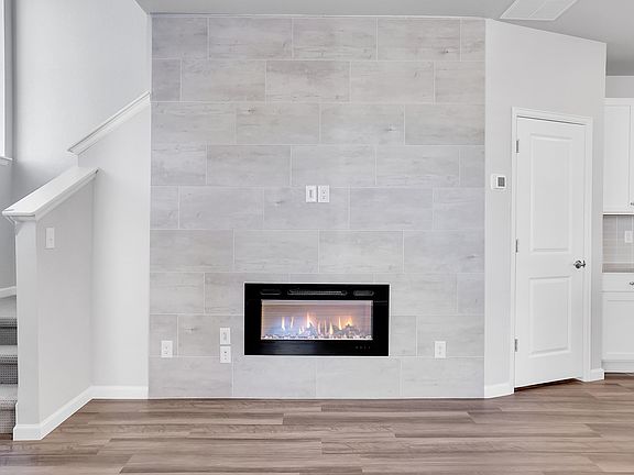 3rd image of 401 Millwall Cir