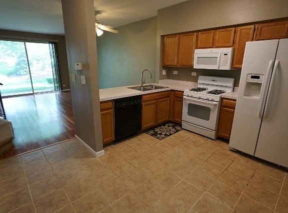 4th image of 2813 Odlum Dr