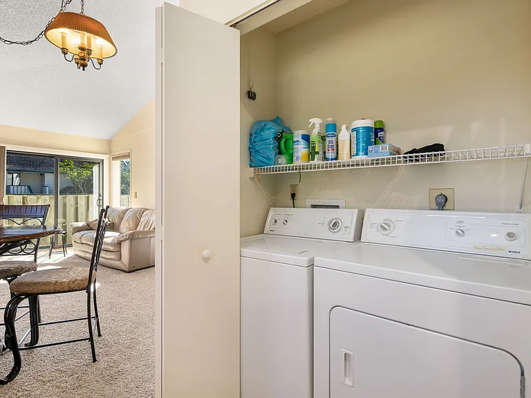 1010 S Saint Vrain Ave #C4 — Photo 10