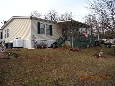 3rd image of 1900 Emily Dr