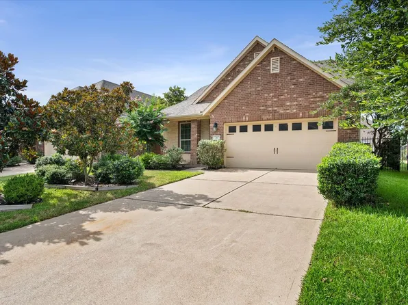 26 Canterborough Pl, Tomball, TX 77375