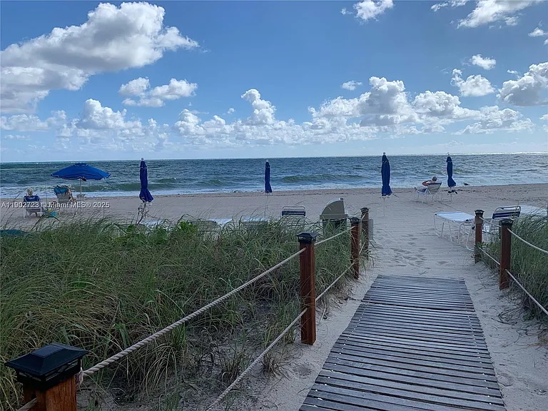 3600 Galt Ocean Dr #9C — Photo 31
