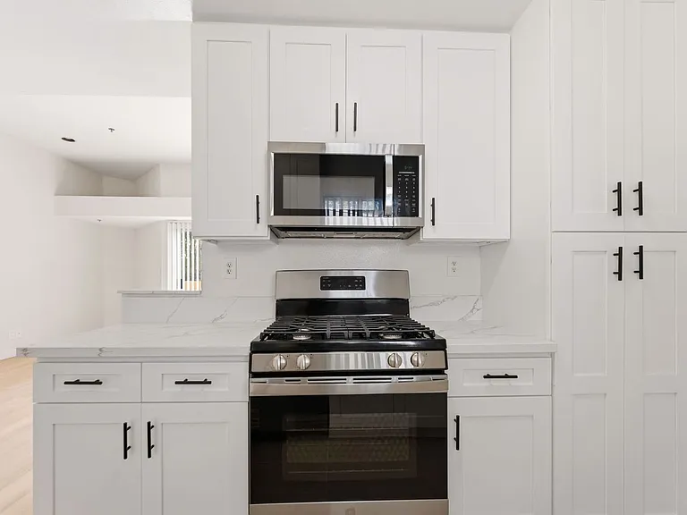 Chateau Nicole - Hulac West, LLC — Photo 13