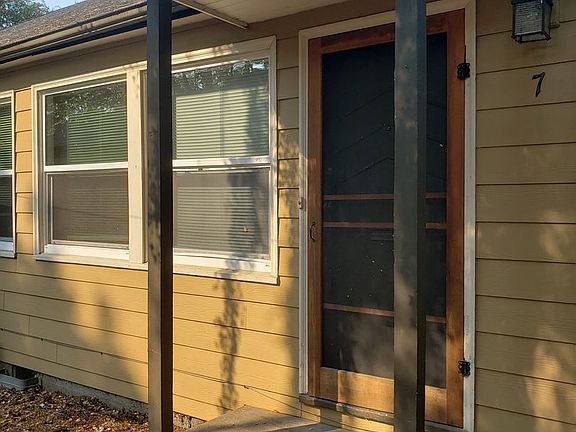 2nd image of 426 NE Prescott St APT 7