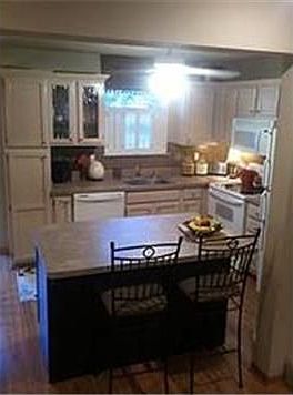 5th image of 1327 SE Norwood Dr #160D