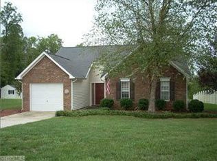 3677 Single Leaf Ct, High Point, NC 27265