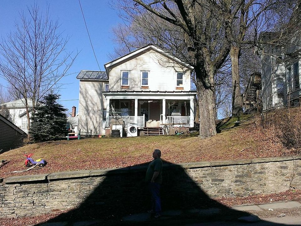 2nd image of 15 Canaan St