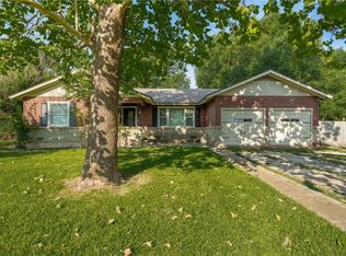 207 S Andrews Dr, Robinson, TX 76706