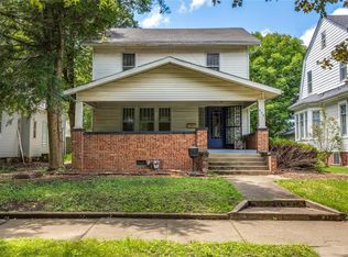 909 N State St, Litchfield, IL 62056