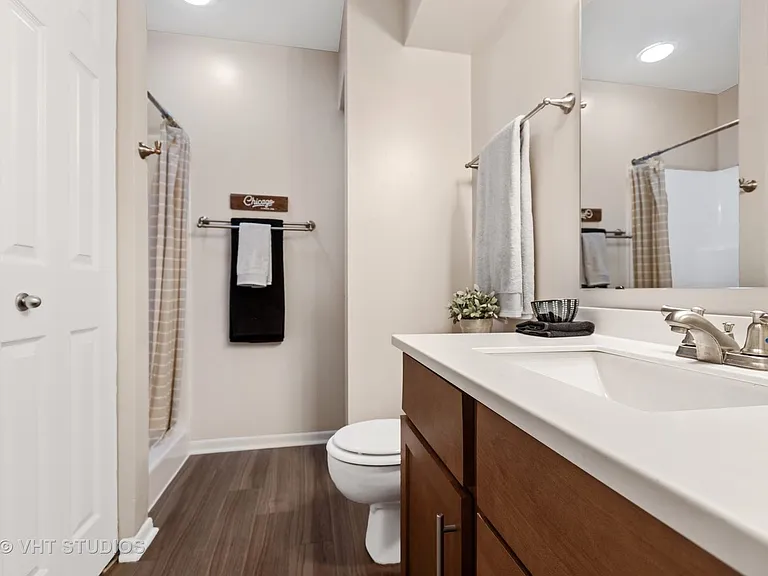 1621 Westminster Dr #112 — Photo 11