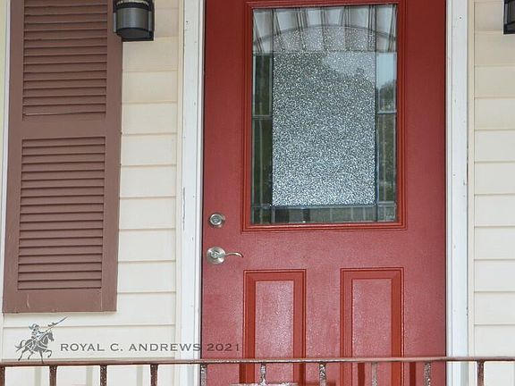 2nd image of 2949 Southshore Dr