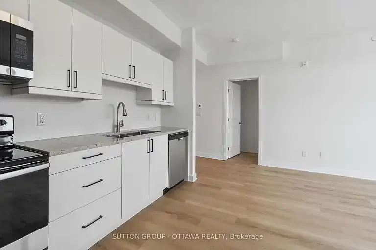 7 Maple Ave — Photo 3