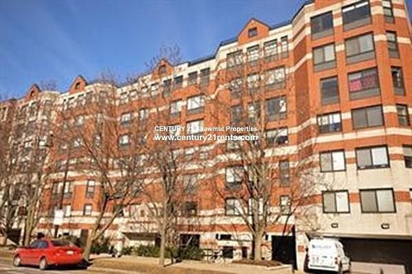 1st image of 1933 Commonwealth Ave APT 604