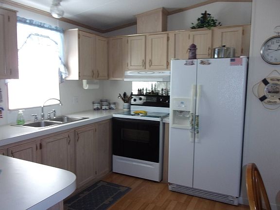2nd image of 7019 Harbor View Dr #10