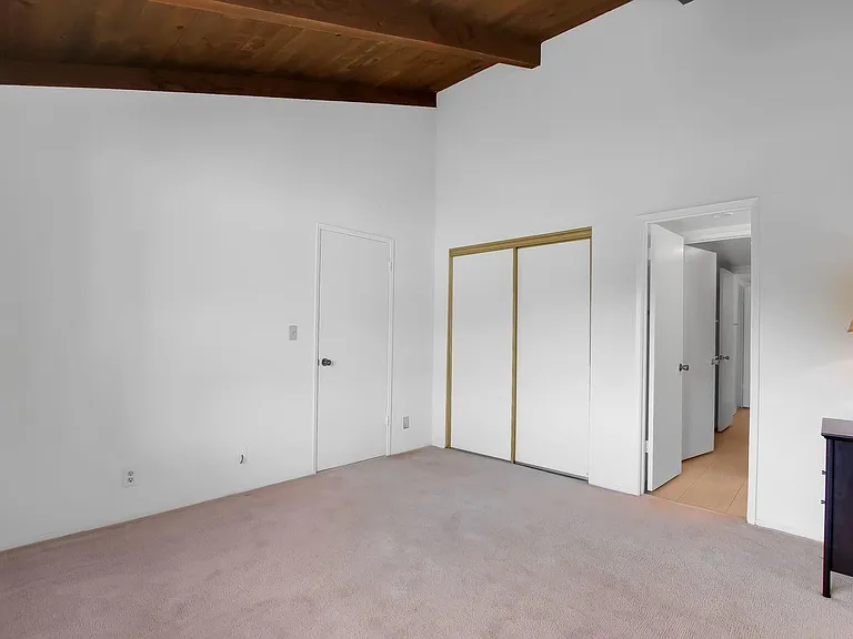 5142 Calle Real — Photo 15