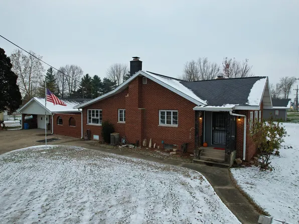 910 E 11th St, Bicknell, IN 47512