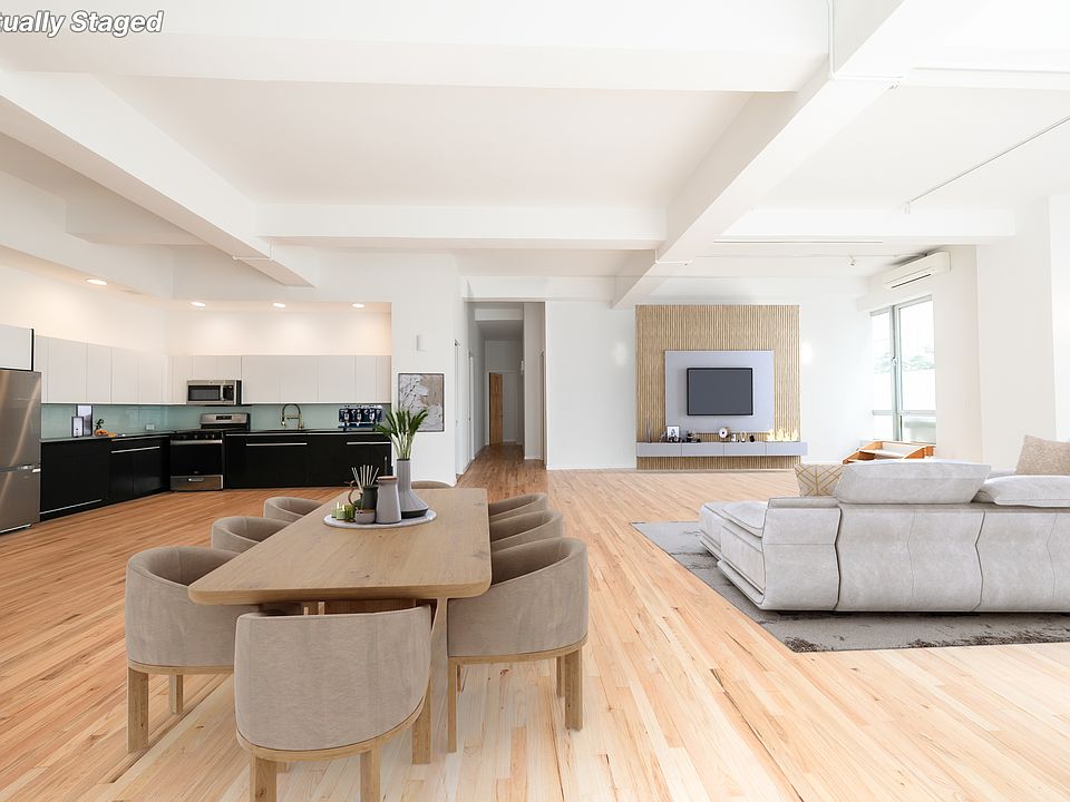 1st image of 80 Nassau St APT 2A