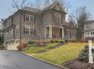 16 Fairfield Ter, Short Hills, NJ 07078