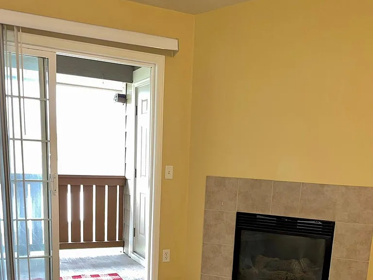 138 Beacon Way #1E — Photo 7