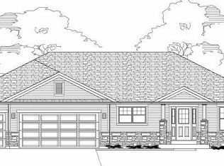 2013 Raintree Ln, Racine, WI 53406