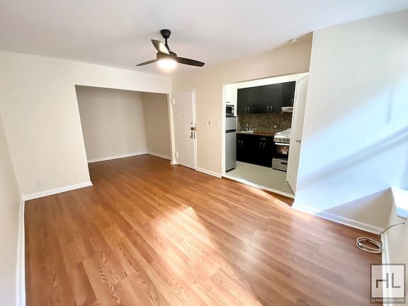 3rd image of 733 2nd Ave