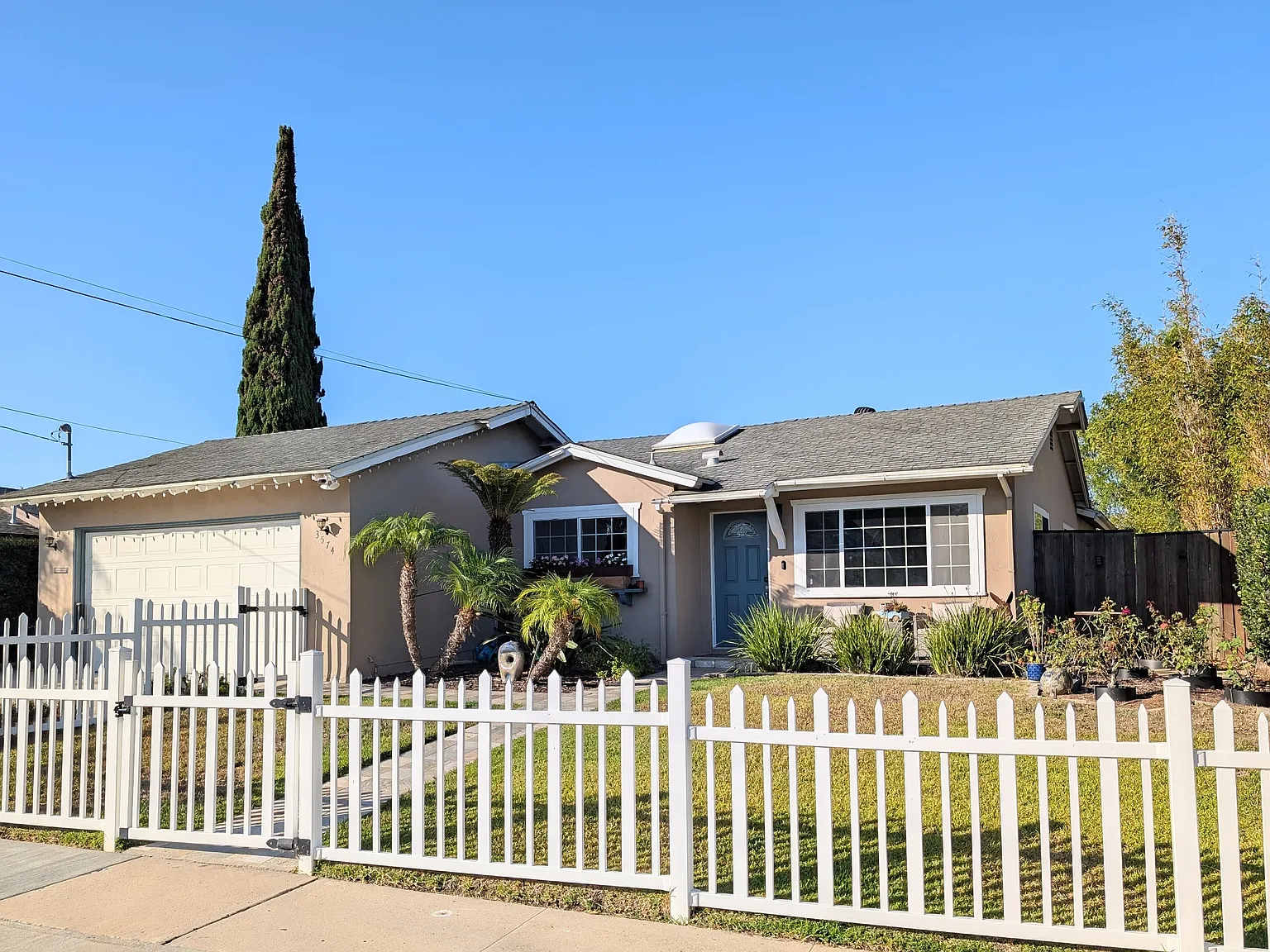 3 bed, 1500 sqft, $6,200 — Photo 3