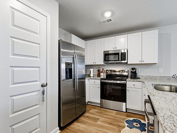 5th image of 1609 King Oaks Loop