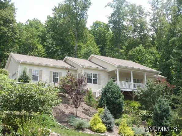 4 Gollum Dr, Fairview, NC 28730