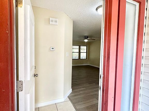 3rd image of 6407 Moonglow Dr