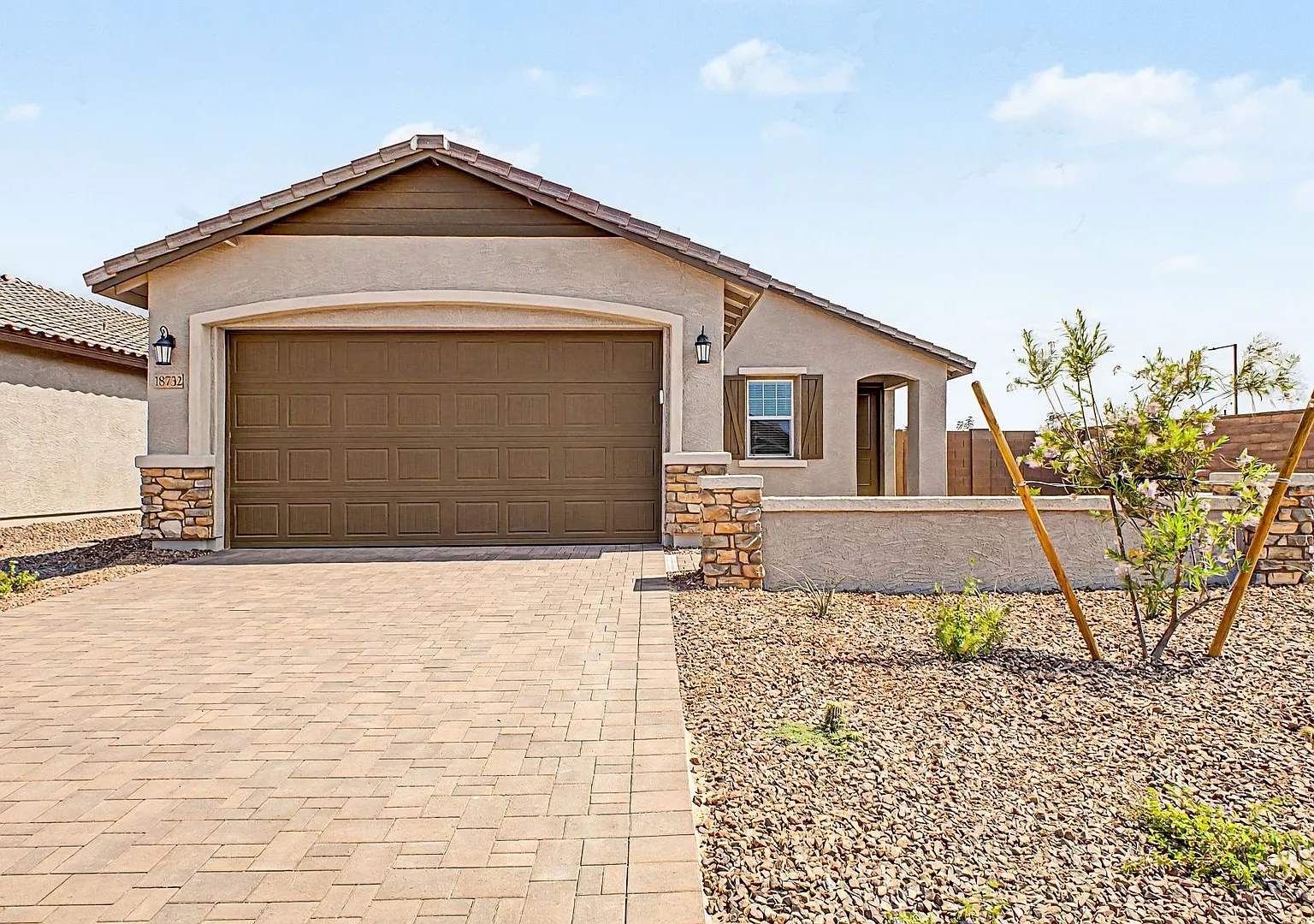 Brand New House For Rent In Estrella! Great Location! — Photo 1