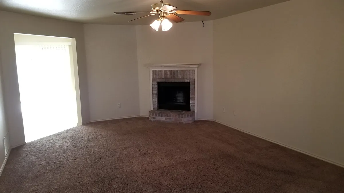 Building Photo - 7215 Upland Bend Dr