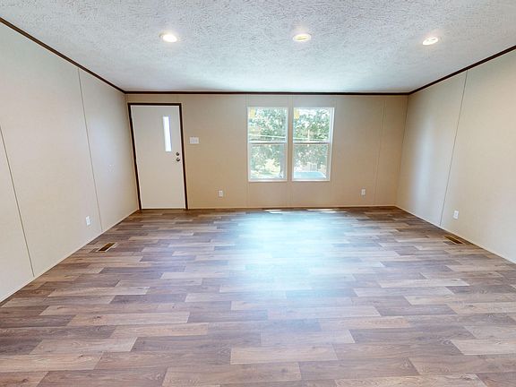 3rd image of 538 Callaway Dr