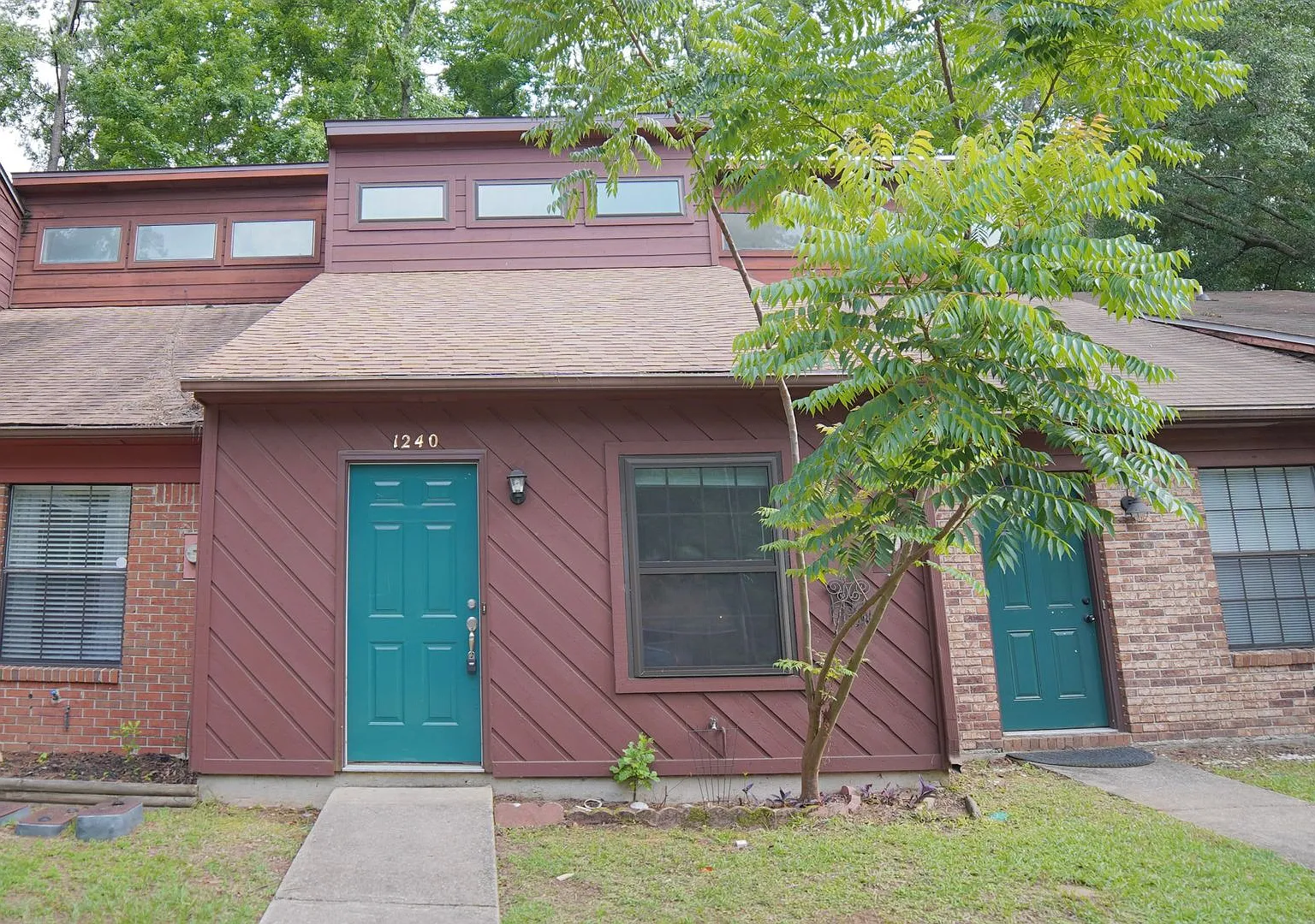 2 Bed / 2 Bath Near FSU — Photo 1