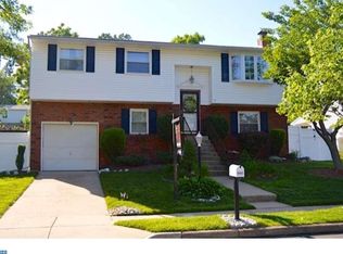 4445 Roselyn Ln, Bensalem, PA