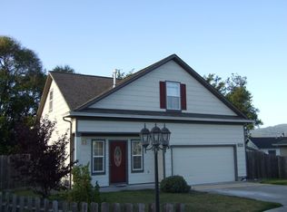 2738 Murray Ct, Fortuna, CA 95540