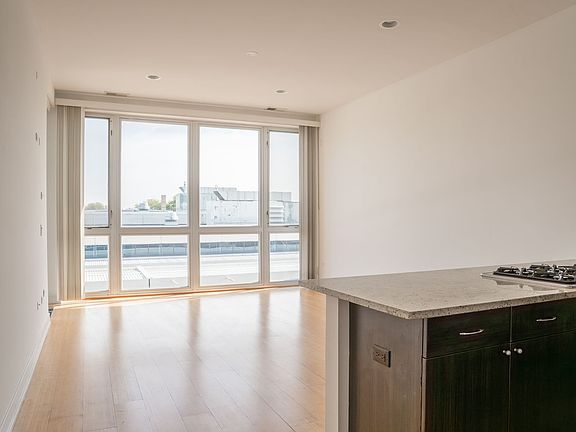 3rd image of 4730 N Kimball Ave APT 304