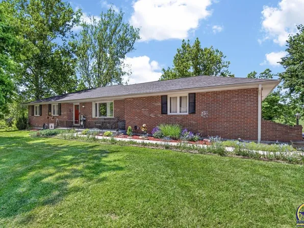 4535 SE Pawnee Dr, Berryton, KS 66409