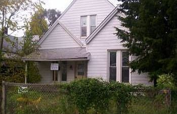 2nd image of 1238 S Belmont Ave