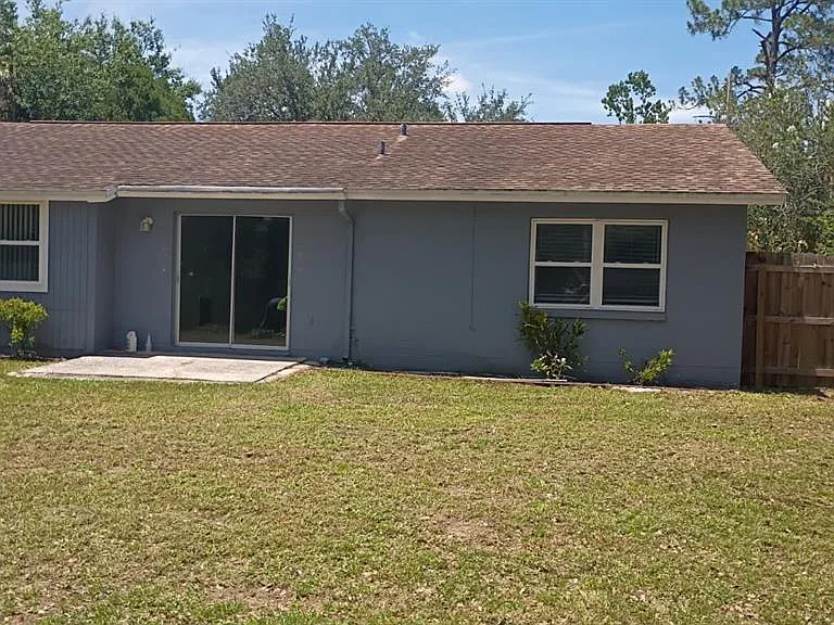 721 Regent Cir S — Photo 14