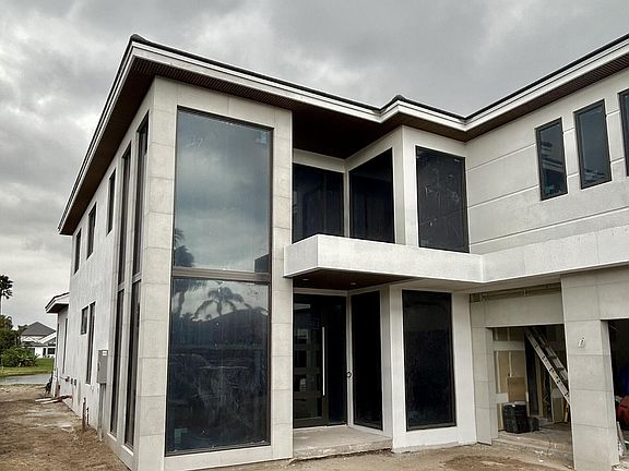 4th image of 13773 Le Havre Drive
