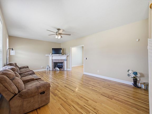 5th image of 8455 Lexie Ln