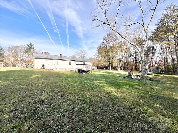 3rd image of 3359 Benfield Pl