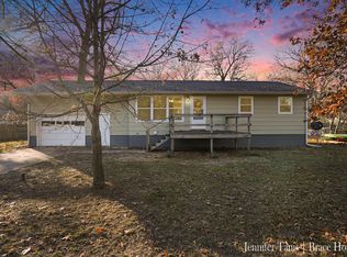 1255 S Forest Dr, Muskegon, MI 49442