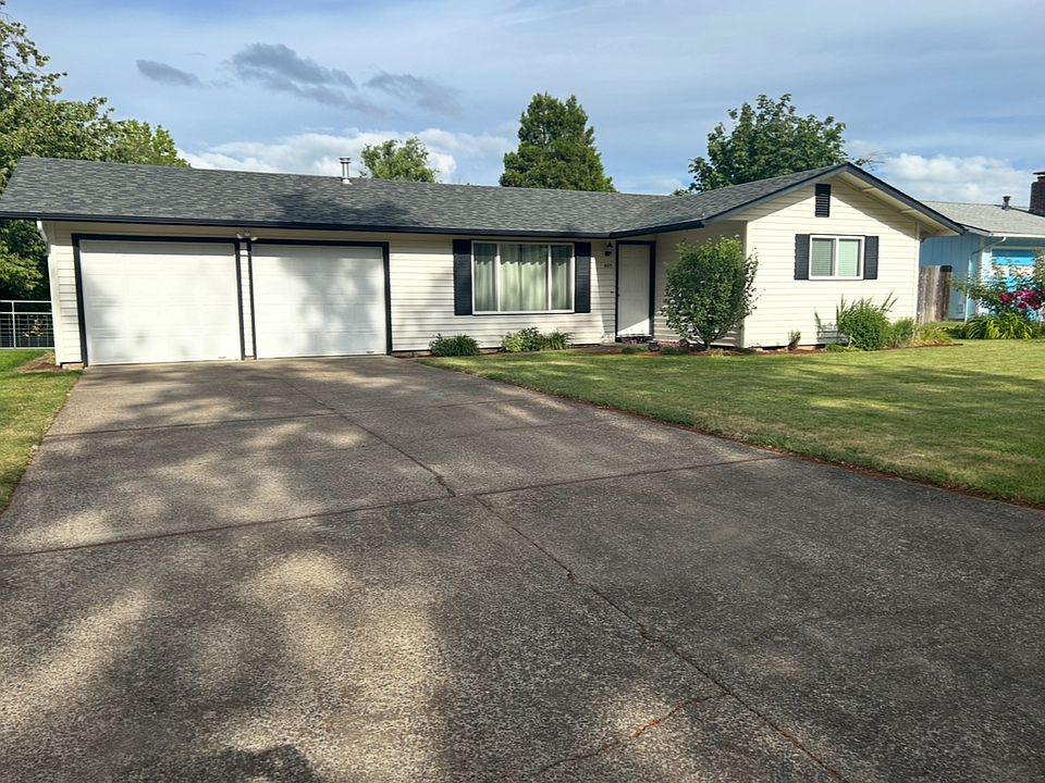 1st image of 605 SW 56th St
