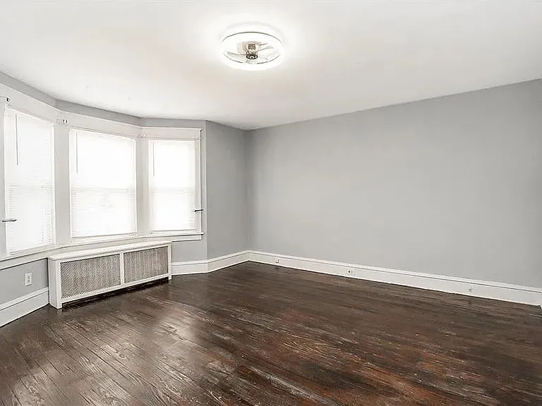 19 E Center St — Photo 14