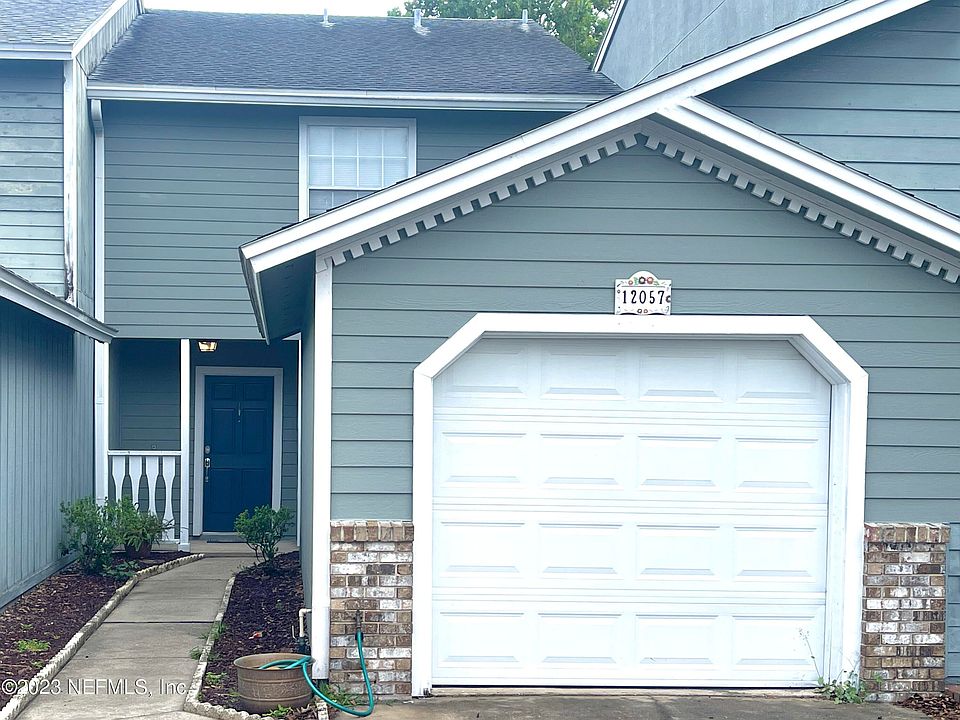 1st image of 12057 Cobblewood Ln N
