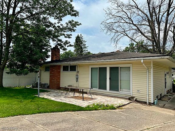 3rd image of 6265 Springwood Rd