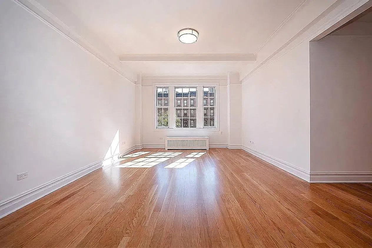 124 West 79th Street — Photo 2