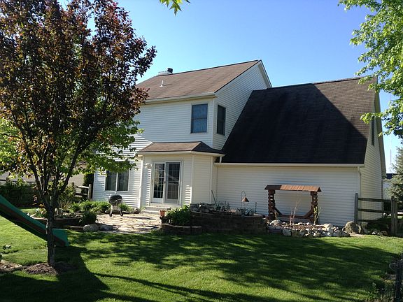 3rd image of 10390 Brookside Dr
