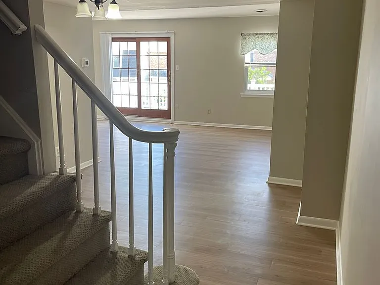 24 E Green Valley Cir — Photo 13